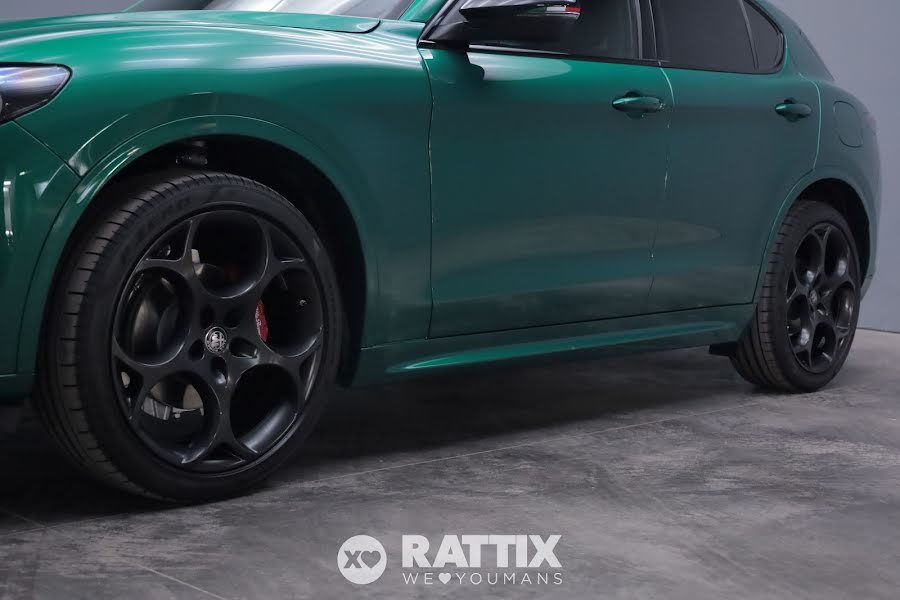 Alfa Romeo Stelvio 2.2 t 210CV Tributo Italiano Q4 auto Verde Montreal  Nuovo foto 5