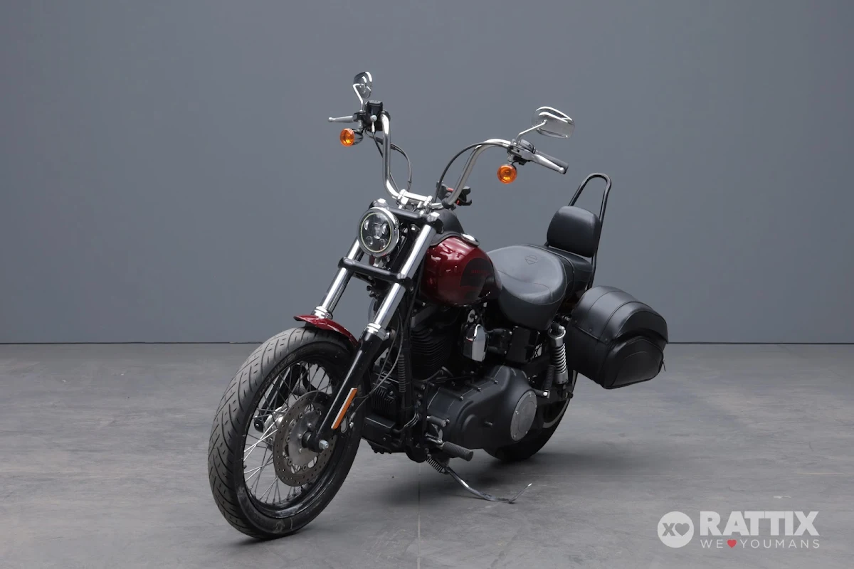 HARLEY DAVIDSON 1690 Street Bob Dyna Street Bob 1690 abs my17