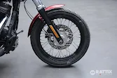 HARLEY DAVIDSON 1690 Street Bob Dyna Street Bob 1690 abs my17