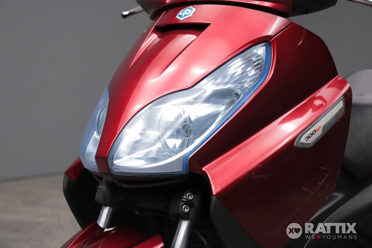 PIAGGIO X7 Evo 300 X7 Evo 300 ie