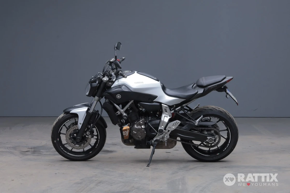 YAMAHA MT-07 690 MT-07 690 Abs