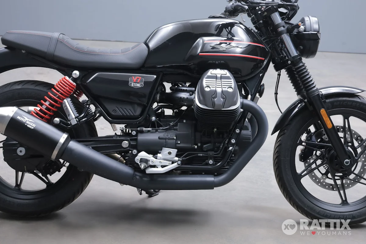 MOTO GUZZI V7 850 Stone Special Edition Abs