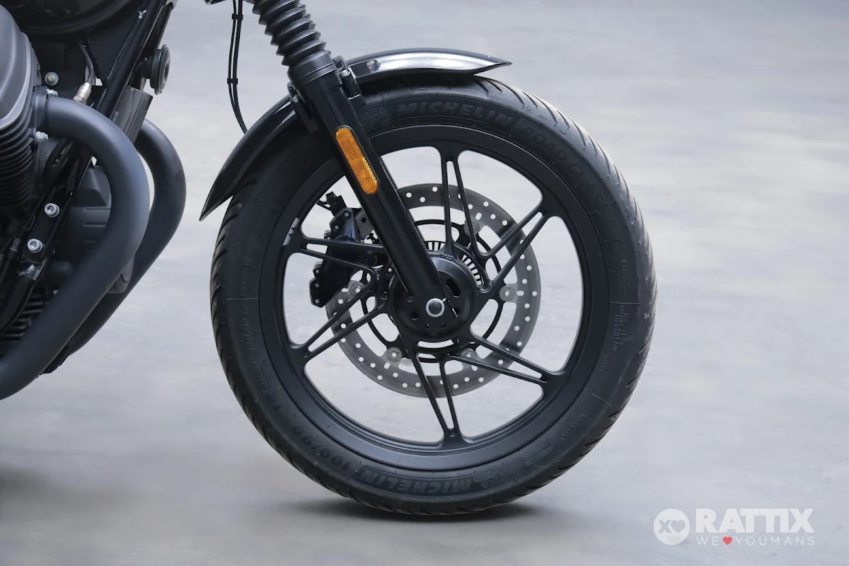 MOTO GUZZI V7 850 Stone Special Edition Abs