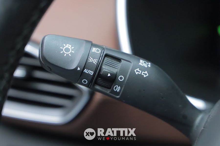 Hyundai Santa Fe 1.6 t-gdi HEV 20th Anniversary 4WD 7p.ti Auto + tetto apribile Grigio  Usato foto 15