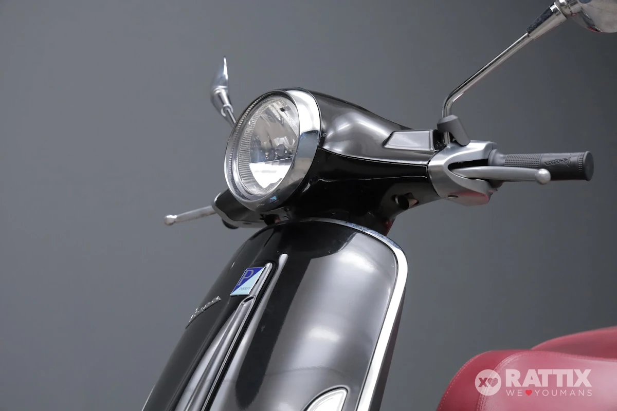 VESPA Primavera 50 4T 4v SE 70th