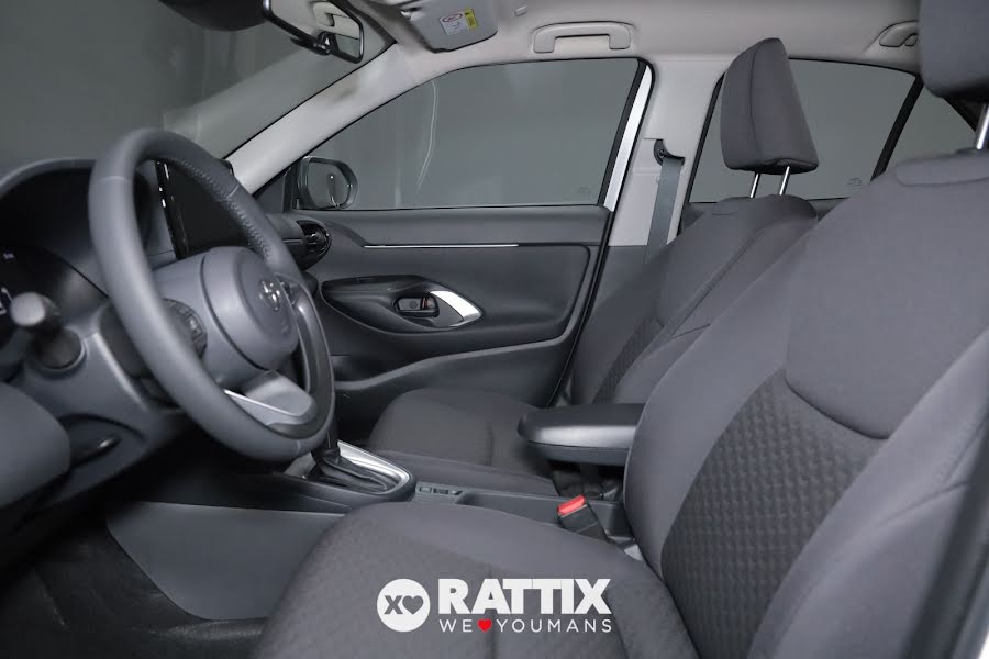 Toyota Yaris Cross 1.5 Hybrid 115CV Active e-CVT Bianco  Nuovo foto 7