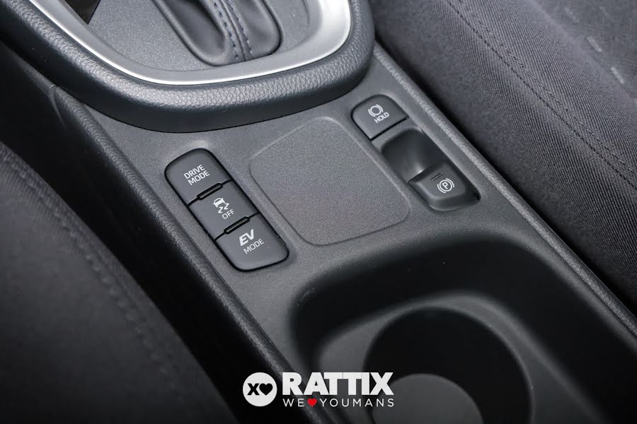 Toyota Yaris Cross 1.5 Hybrid 115CV Active e-CVT Bianco  Nuovo foto 24