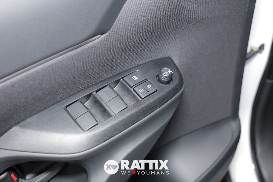 Toyota Yaris Cross 1.5 Hybrid 115CV Active e-CVT Bianco  Nuovo foto 27