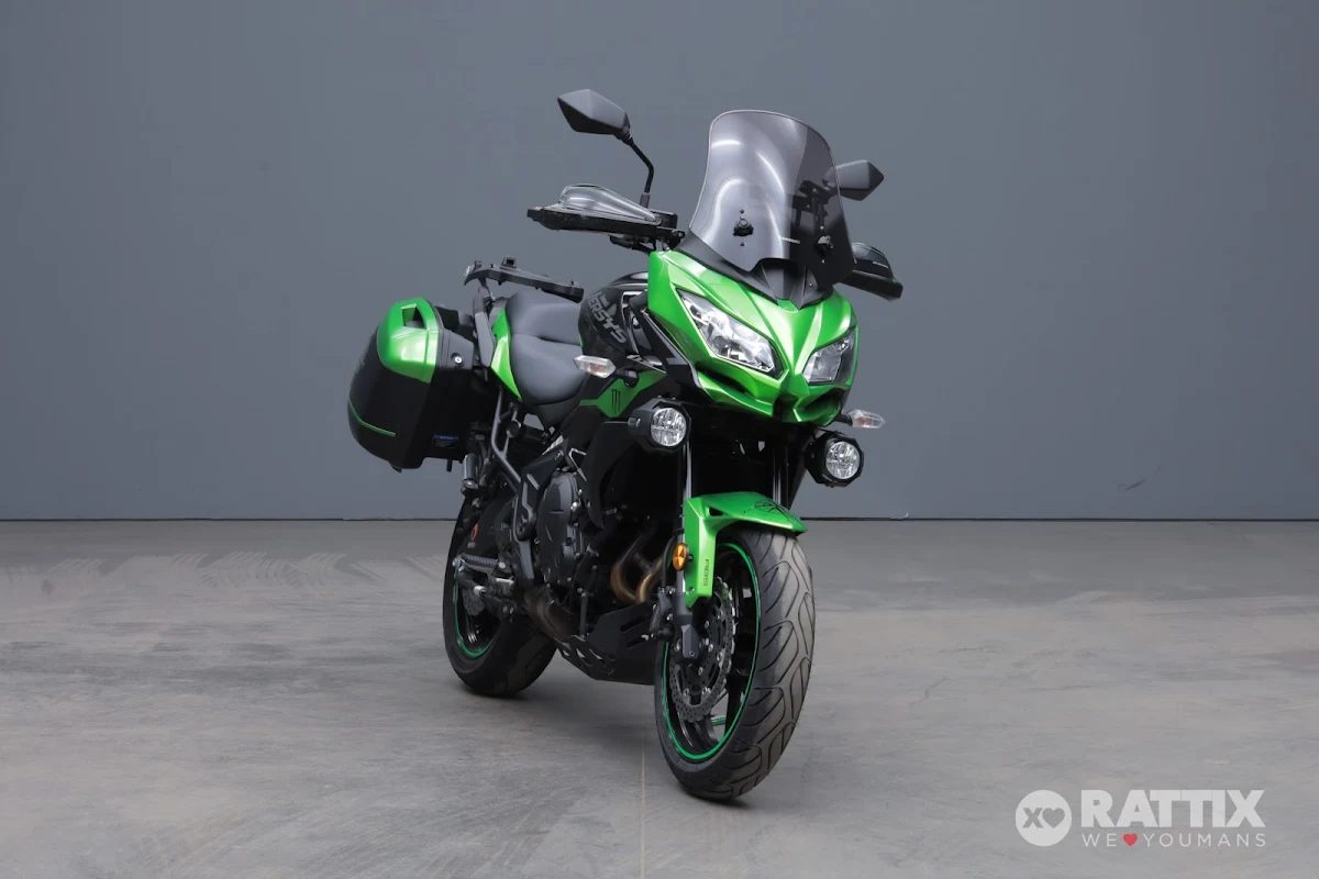 KAWASAKI Versys 650 Metallic Moondust Grey Abs 