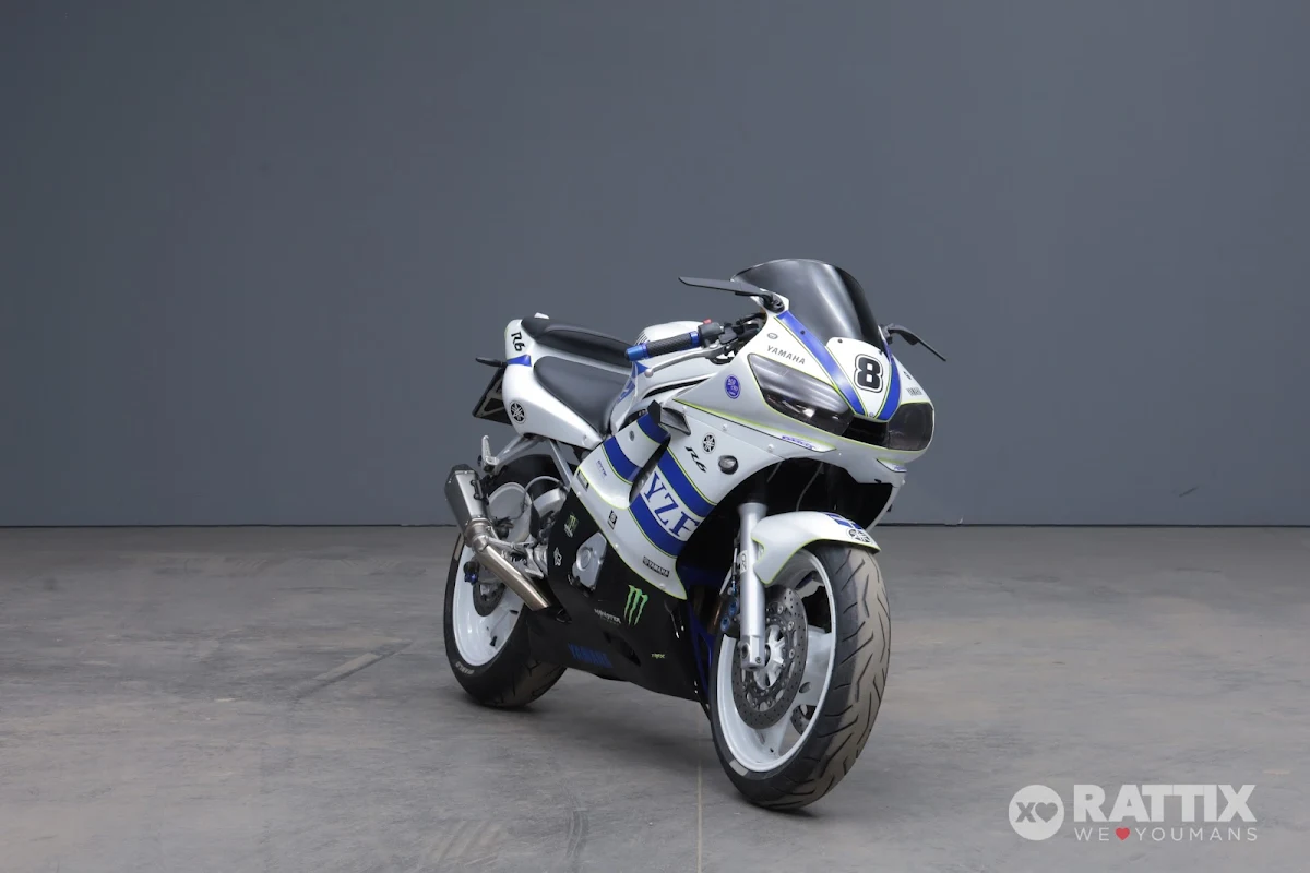 YAMAHA YZF R6 600