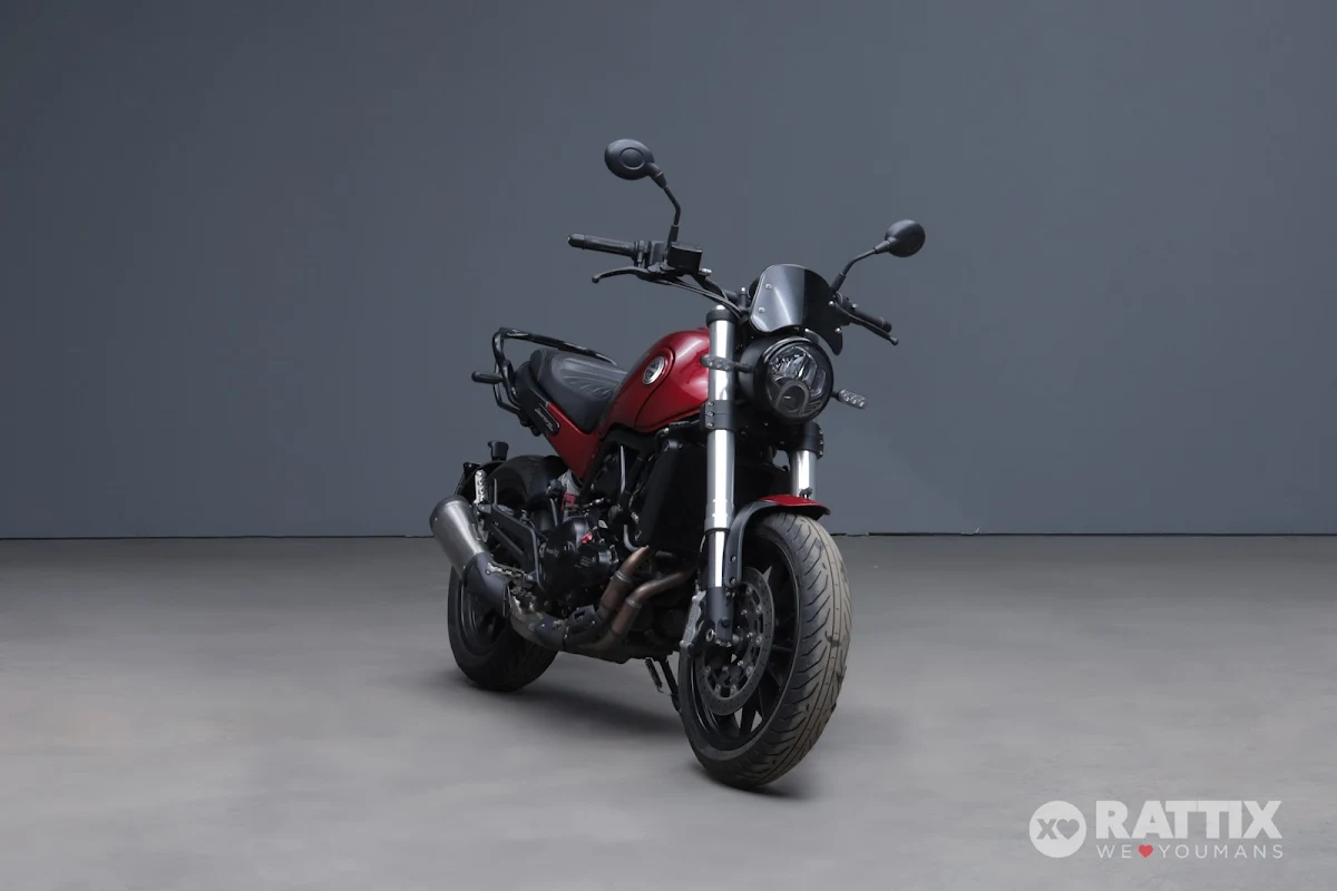 BENELLI Leoncino  500 E4