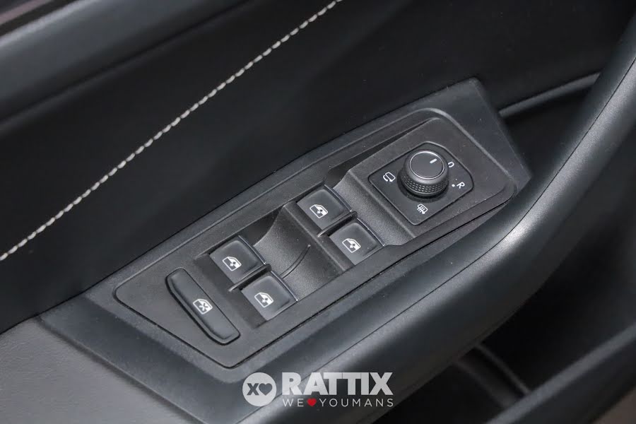 Volkswagen T-Roc 2.0 TDI 150CV Style DSG Indium Grey  Aziendale foto 22