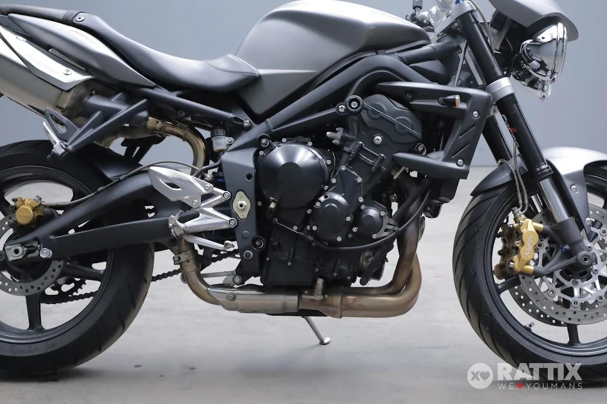 TRIUMPH Street Triple  675 Abs