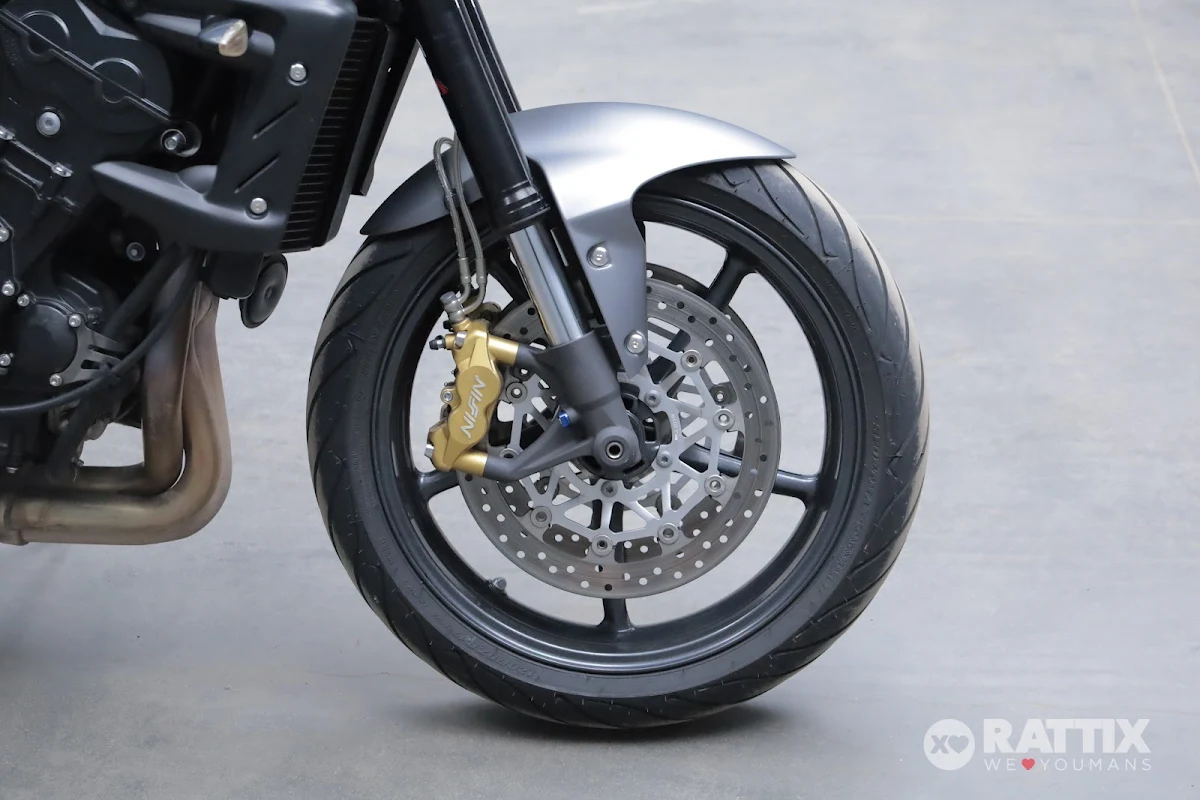 TRIUMPH Street Triple  675 Abs