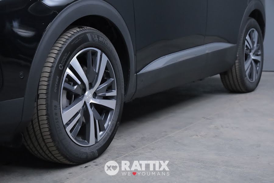 Peugeot 3008 1.6 Hybrid Phev 225CV Allure Pack e-EAT8 Nero Perla  Aziendale foto 4