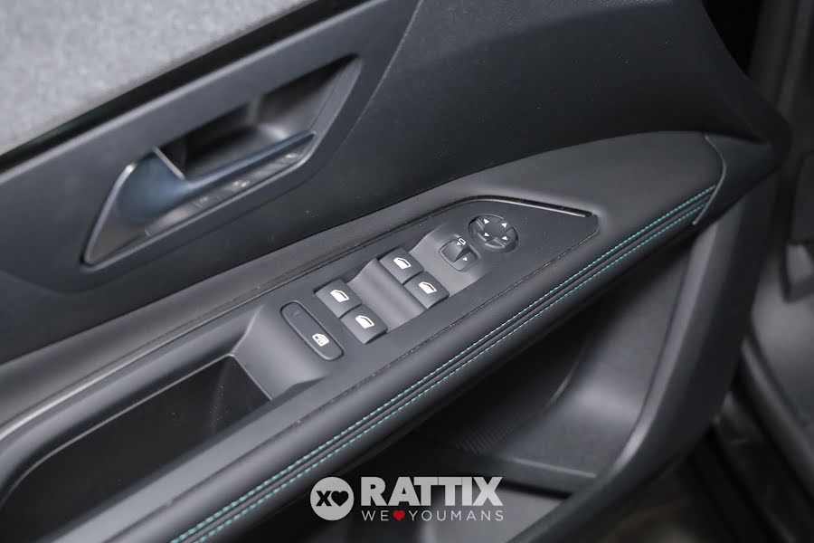 Peugeot 3008 1.6 Hybrid Phev 225CV Allure Pack e-EAT8 Nero Perla  Aziendale foto 36