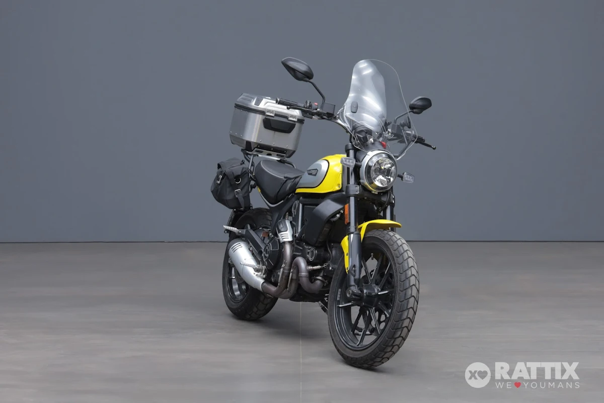 DUCATI Scrambler 800 Icon Yellow 