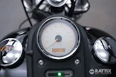 HARLEY DAVIDSON Dyna Street Bob 1584