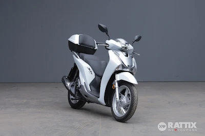 Foto HONDA SH  150 Abs