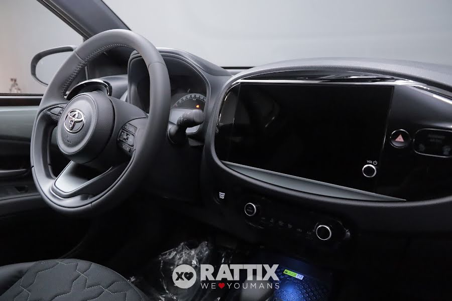 Toyota Aygo X 1.0 72CV Trend s-CVT Tarragon & Black  Nuovo foto 18