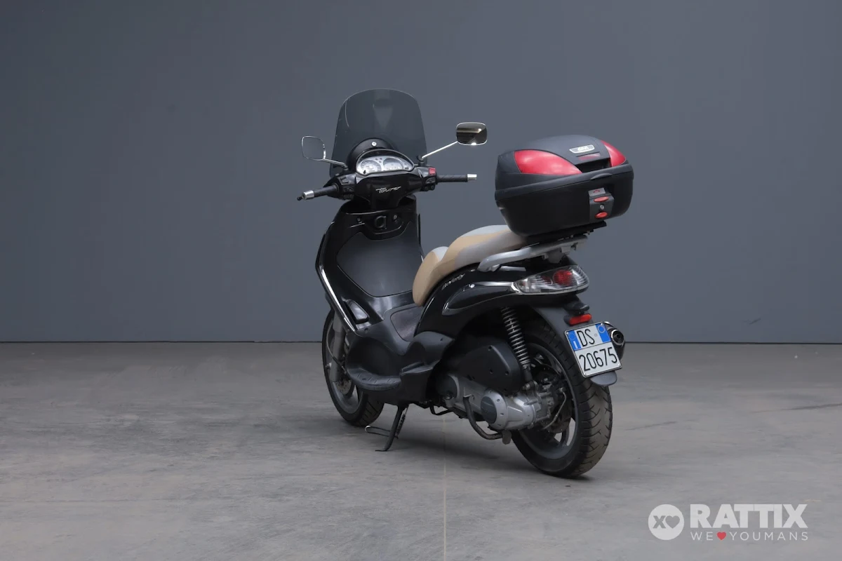 PIAGGIO Beverly Tourer 300