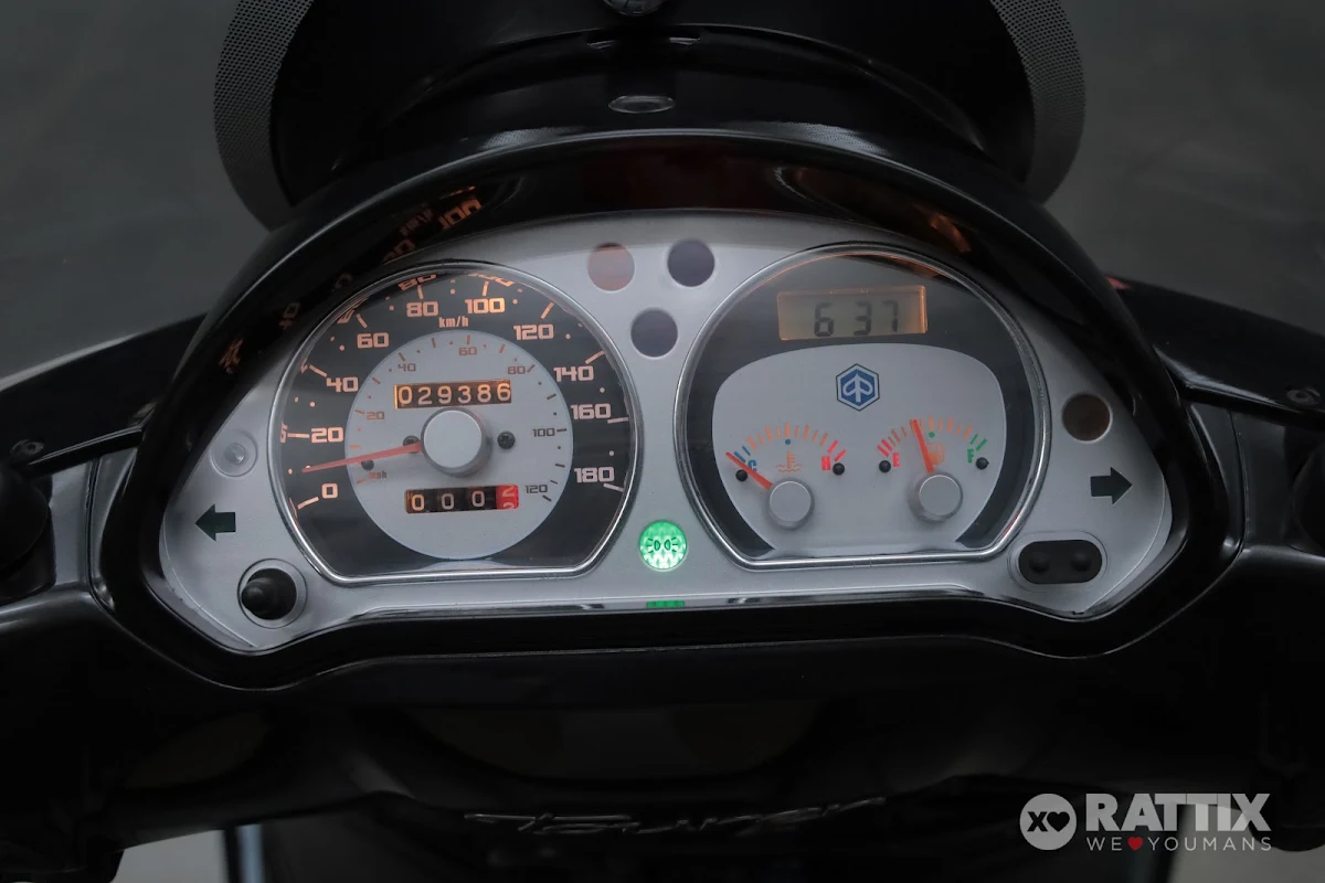 PIAGGIO Beverly Tourer 300