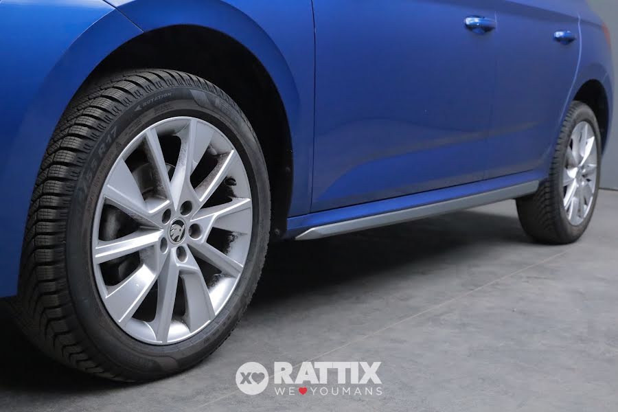 Skoda Kamiq 1.0 TSI 110CV Style DSG BLU RACE METALLIZZATO  Aziendale foto 4