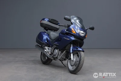 Foto HONDA Deauville 650 NT my01