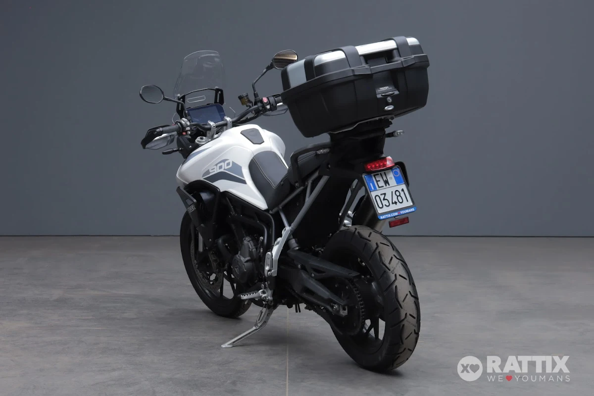 TRIUMPH Tiger 900 900