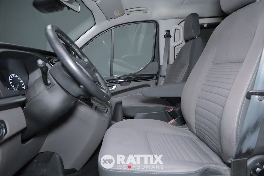 Ford Tourneo Custom 2.0 TDCI 130CV Titanium 8p.ti Grigio  Usato foto 7