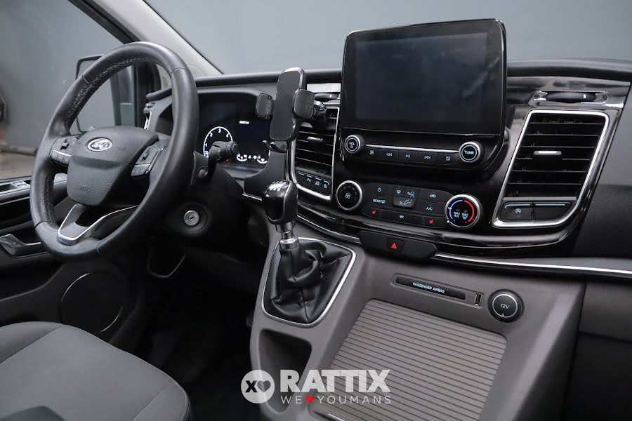Ford Tourneo Custom 2.0 TDCI 130CV Titanium 8p.ti Grigio  Usato foto 16
