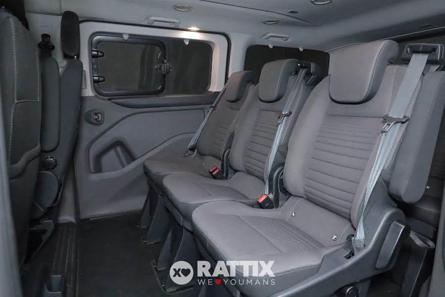 Ford Tourneo Custom 2.0 TDCI 130CV Titanium 8p.ti Grigio  Usato foto 24