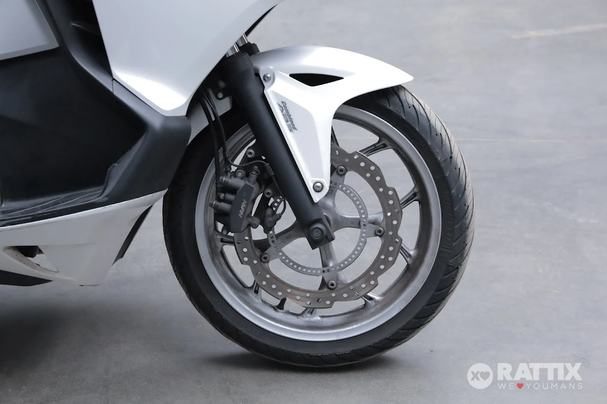 HONDA Integra 700 DCT Abs