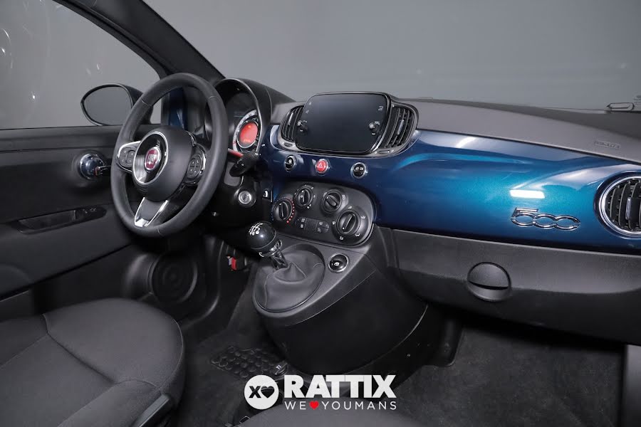 Fiat 500 1.0 Hybrid 70CV Dolcevita + tetto panoramico blu dipinto di blu  Aziendale foto 15