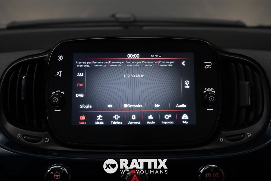 Fiat 500 1.0 Hybrid 70CV Dolcevita + tetto panoramico blu dipinto di blu  Aziendale foto 22