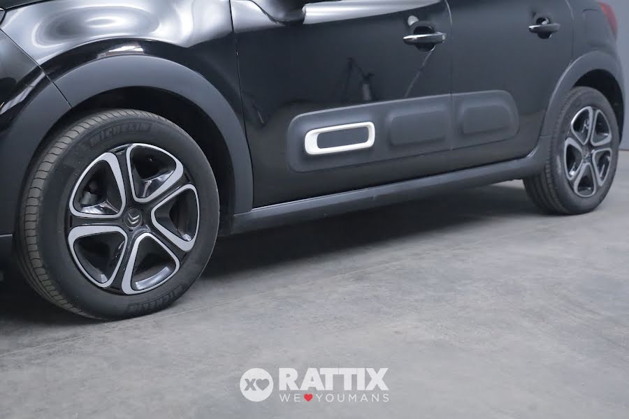 Citroen C3 1.2 Puretech 83CV Shine NERO PERLA  Aziendale foto 4