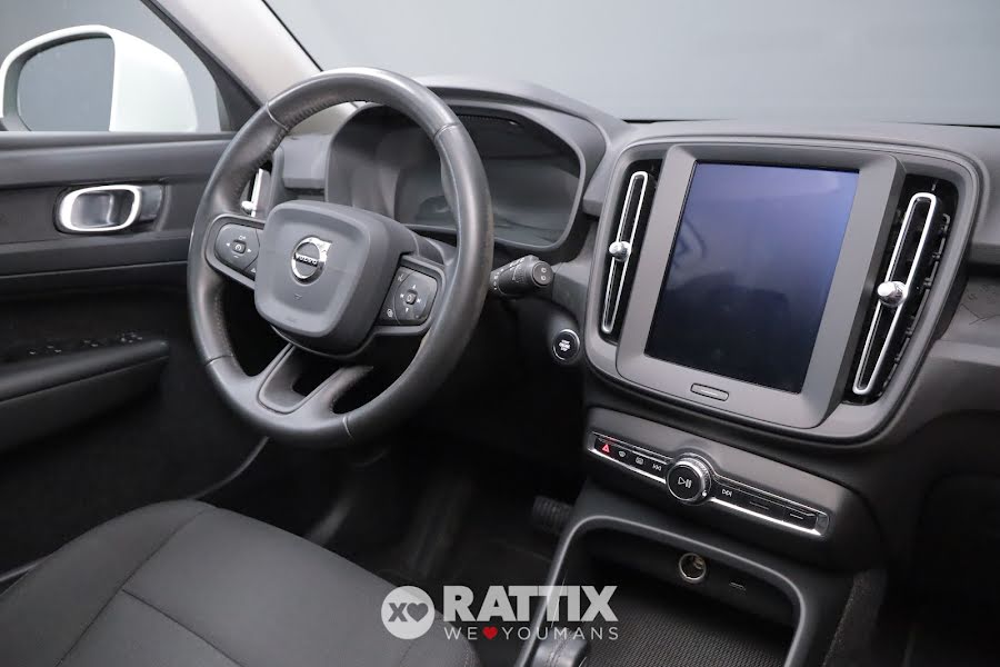 Volvo XC40 2.0 D3 150CV Business Geartronic AWD Bianco  Aziendale foto 16