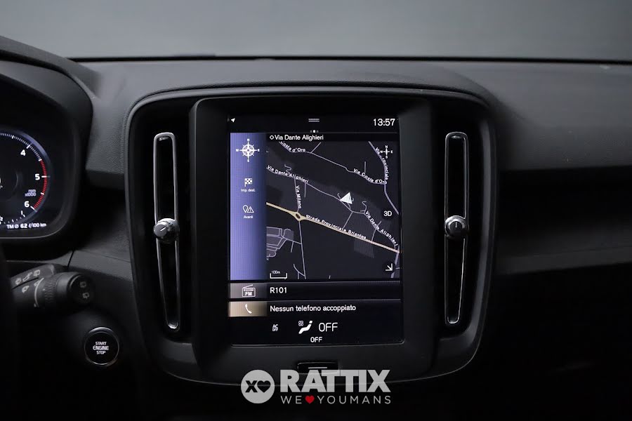 Volvo XC40 2.0 D3 150CV Business Geartronic AWD Bianco  Aziendale foto 18