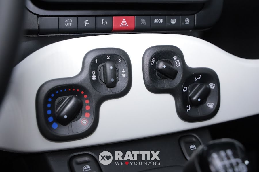 Fiat Panda Pandina 1.0 Firefly Hybrid 70CV Bianco Gelato  Aziendale foto 26