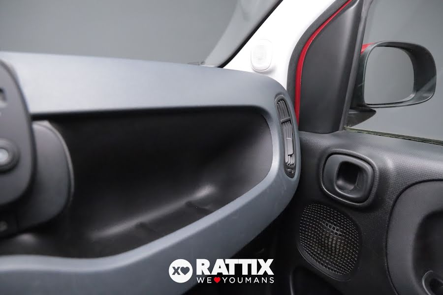 Fiat Panda 1.0 Firefly Hybrid 70CV Cross rosso  Aziendale foto 18