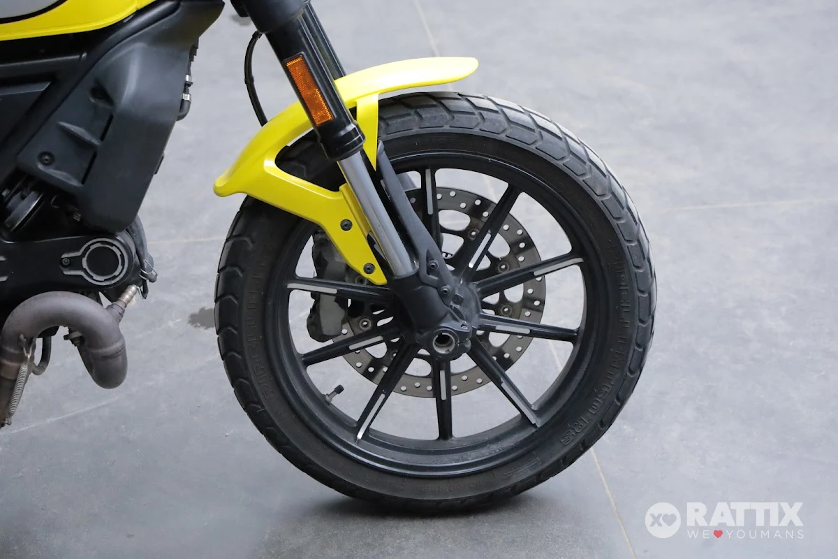 DUCATI Scrambler 800 Icon Yellow