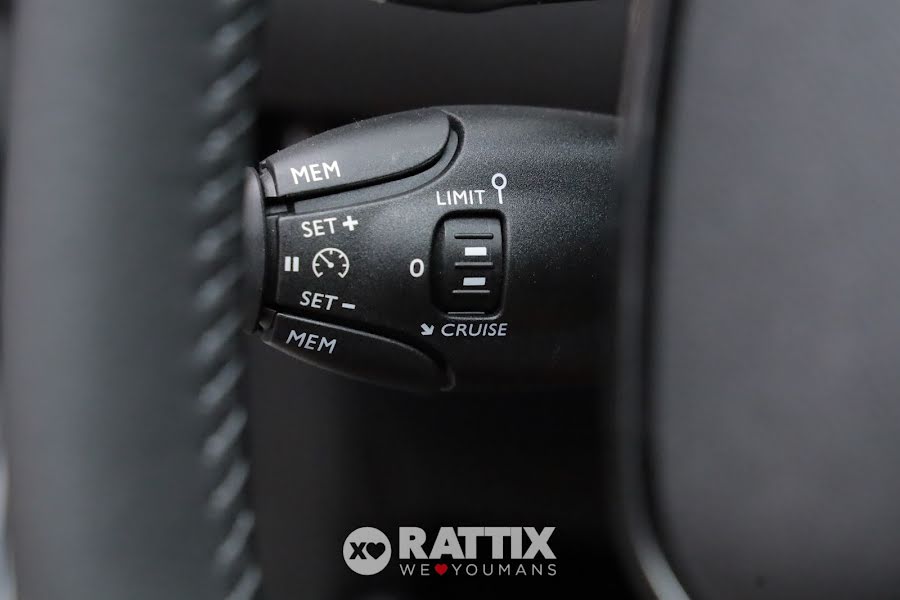 Peugeot 208 1.2 Hybrid 145CV Allure e-DCS6 Bianco Banchisa   Km 0 foto 16