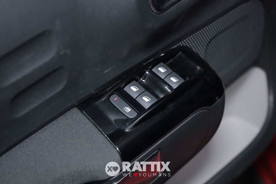 Citroen C3 1.2 Puretech 110CV Max  ROSSO ELIXIR  Aziendale foto 30