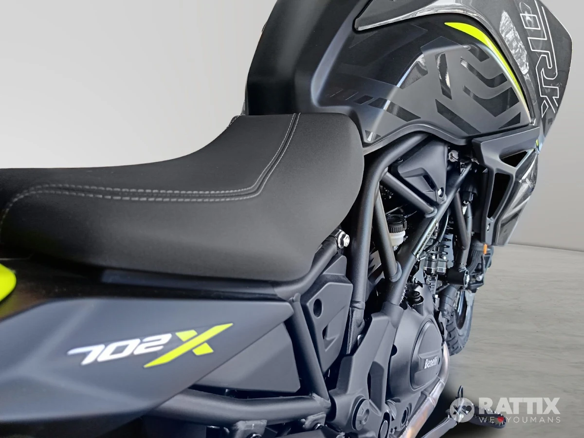 BENELLI TRK  702 X Abs