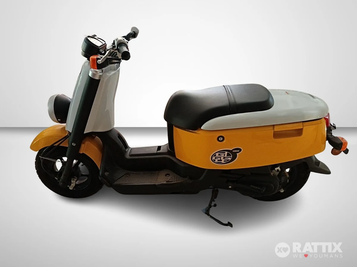 YAMAHA Giggle 50 