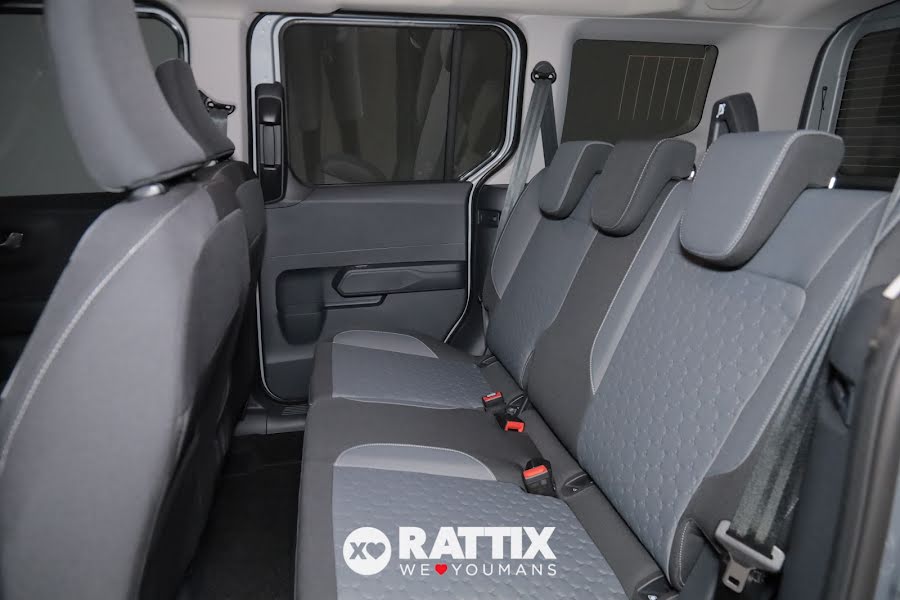 Ford Tourneo Courier 1.0 Ecoboost 125CV Titanium Powershift Solar Silver  Nuovo foto 31