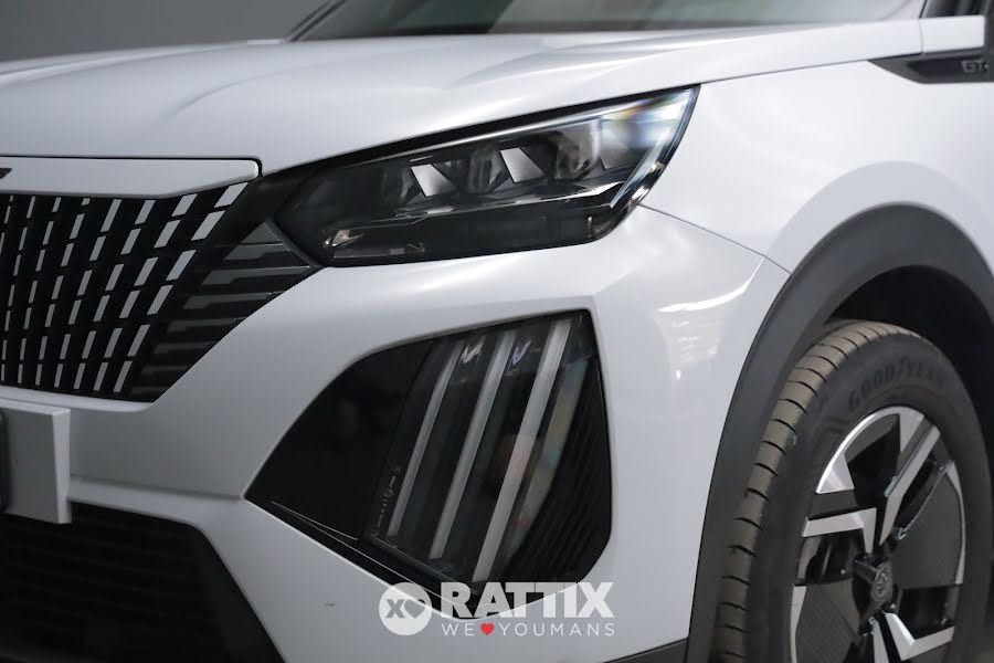 Peugeot 2008 1.2 Puretech 130CV GT EAT8 Bianco Okenite  Aziendale foto 3