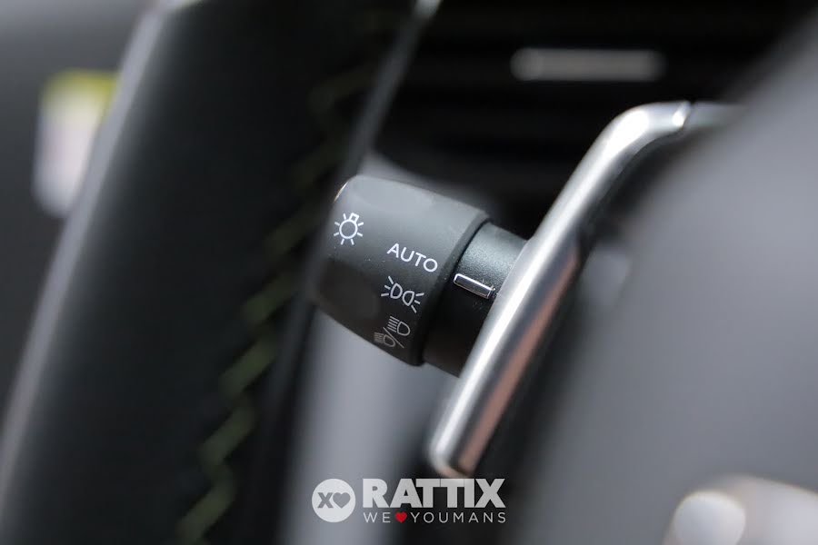 Peugeot 2008 1.2 Puretech 130CV GT EAT8 Bianco Okenite  Aziendale foto 12