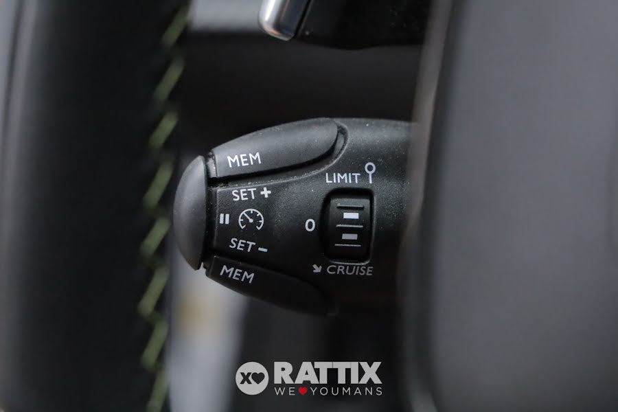 Peugeot 2008 1.2 Puretech 130CV GT EAT8 Bianco Okenite  Aziendale foto 16