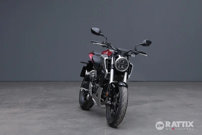 Foto HONDA CB 125 R